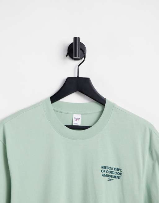 Reebok – Camping – Jasnoszałwiowy T-shirt z grafiką – tylko w ASOS, 2 z 4