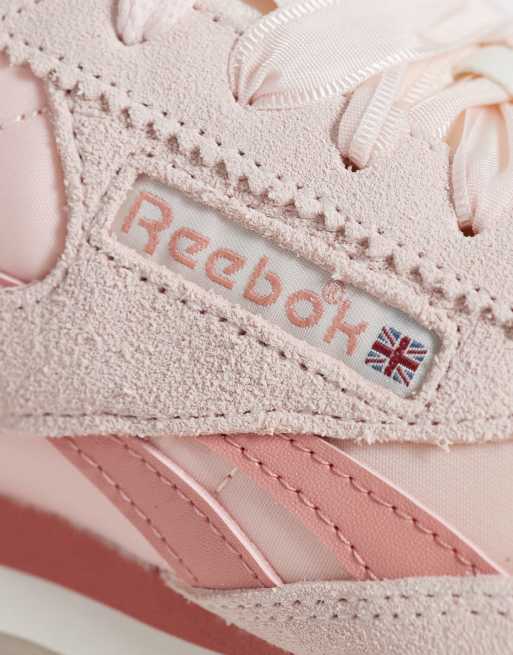 Reebok Classic AZ in white and pink detail, 3 of 5