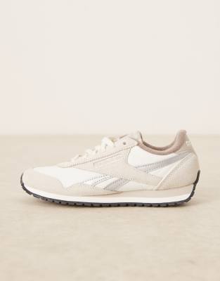 Reebok Classic Az Sneaker In White