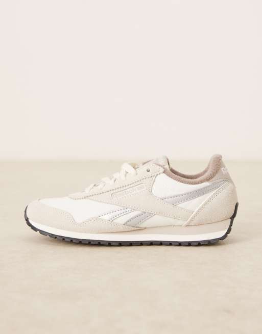 Reebok Classic AZ sneaker in white and gray, 2 of 5
