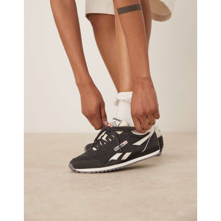 【関税込み】Reebok Classics ブラック Classic AZ スニーカー Reebok Classic AZ sneakers in black | ASOS