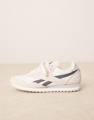 Reebok Classic Az Sneakers In White