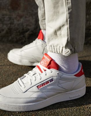 Reebok classic club c 85 mu trainers in off white with red back tab | ASOS