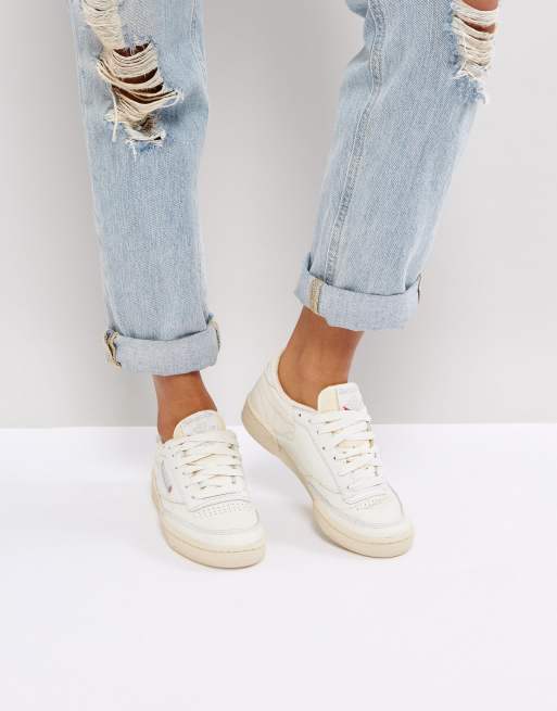Reebok Classic Club C Vintage Trainers In Chalk