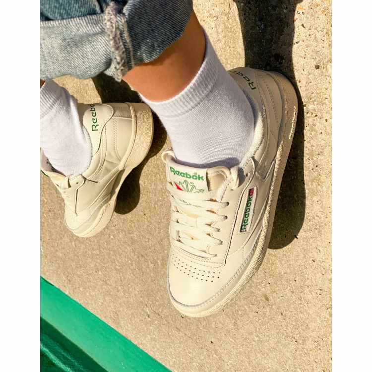 Classic Club C Vintage Trainers In Chalk With Green | ASOS