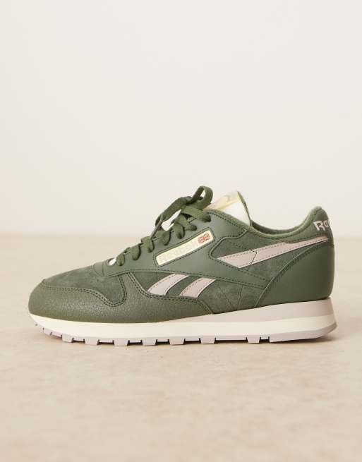 Reebok Classic leather sneakers in khaki, 2 of 5