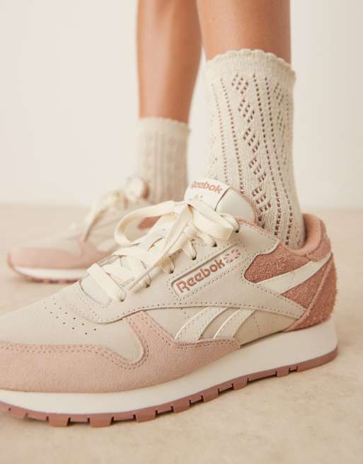 Reebok Classic Leather sneakers in off white and beige, 3 of 5