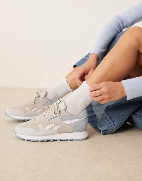 Reebok Classic Leather sneakers in off white and blue - view 1