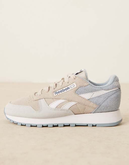 Reebok Classic Leather sneakers in off white and blue, 2 of 5