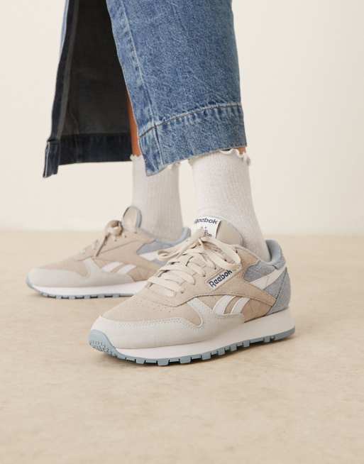 Reebok Classic Leather sneakers in off white and blue, 5 of 5