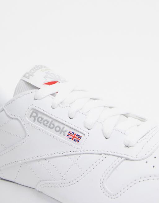 Reebok Classic Leather sneakers in white with gum sole