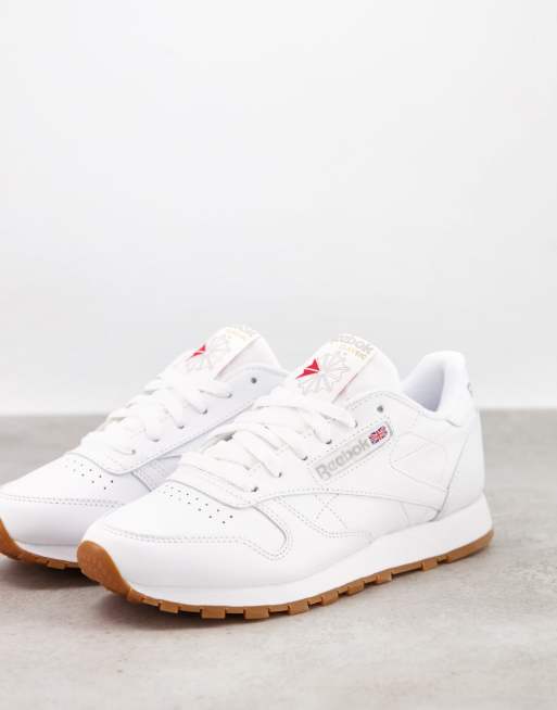 Reebok Classic Leather sneakers in white with gum sole