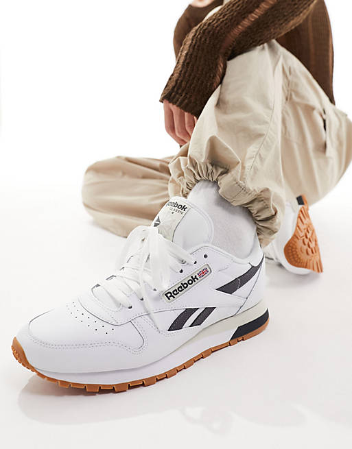 Reebok Classic leather sneakers in white with navy detail | ASOS