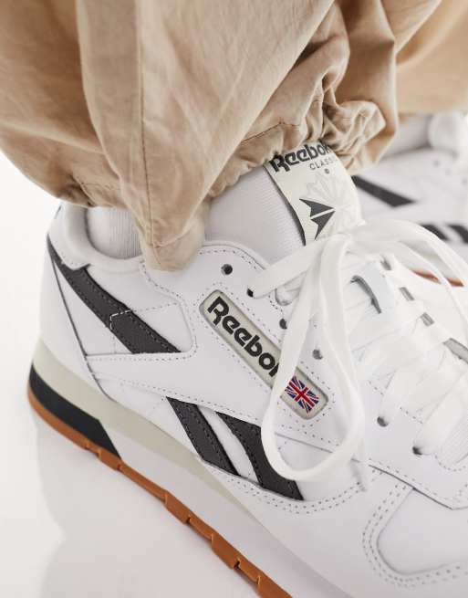 Reebok Classic leather sneakers in white with navy detail ASOS