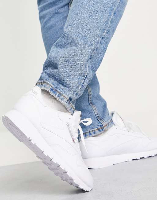 Reebok Classic Leather sneakers in white with gum sole, ASOS