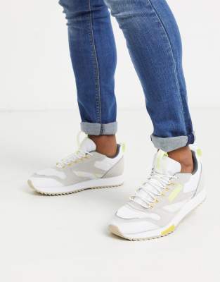 reebok leather trail