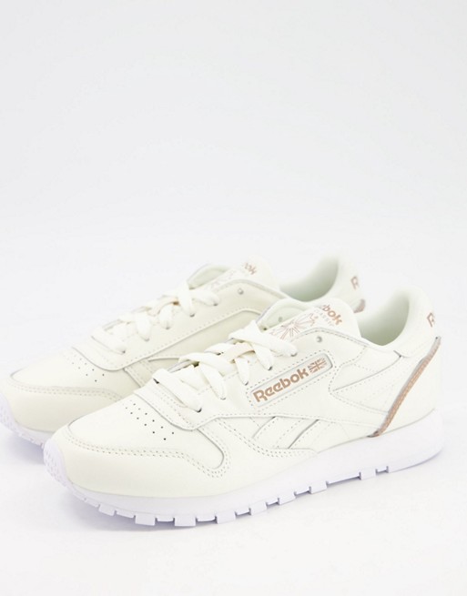 Reebok Classic Leather trainers in chalk