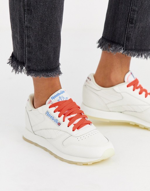 Reebok Classic Leather trainers in white and chalk