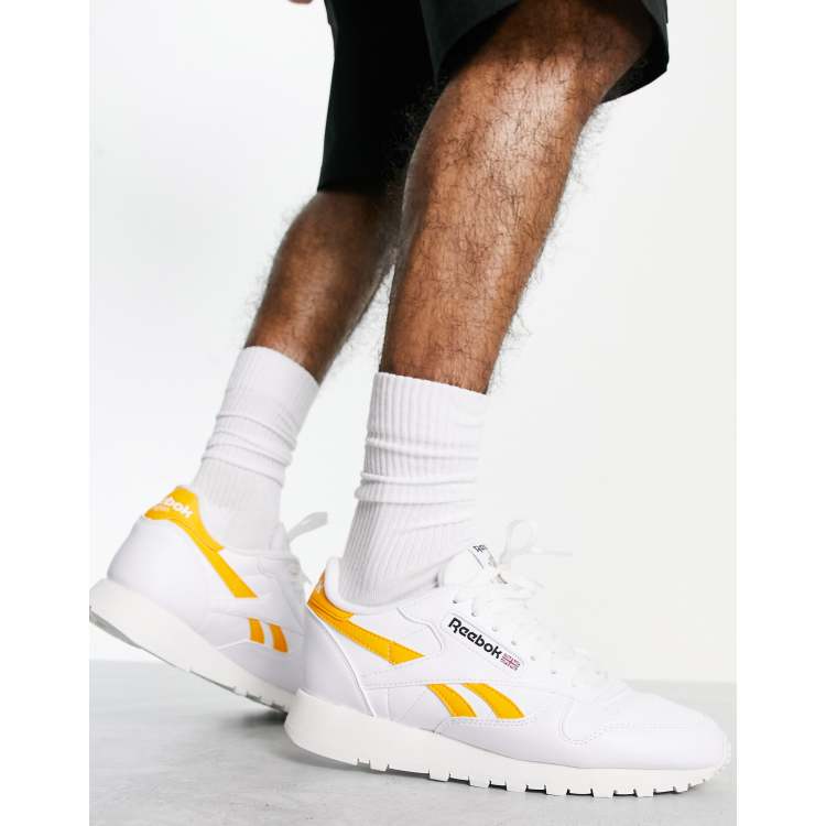 Reebok Classic Leather trainers in white and | ASOS