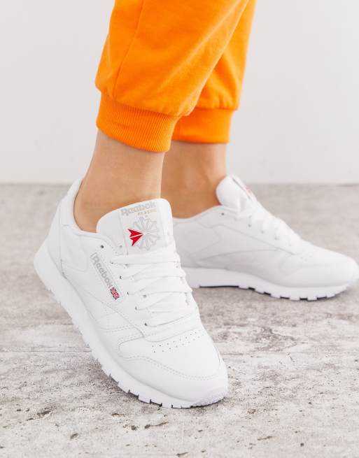 Reebok classic leather sales trainers in white