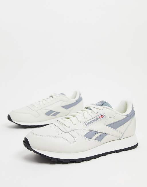 Reebok classic leather trainers with grey vector in vintage white