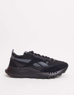 reebok classic legacy vintage trainers in triple black