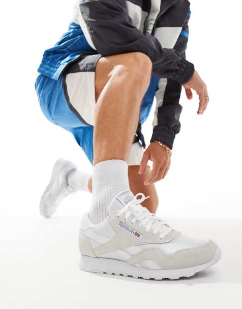 Reebok – Classic – Naturvita sneakers i nylon - view 1