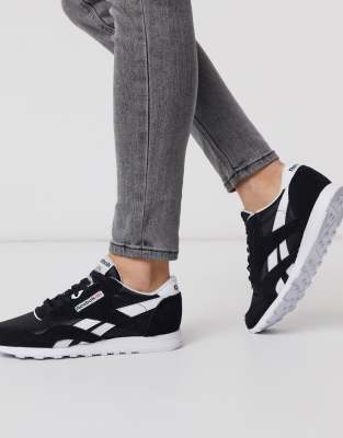 Reebok classic nylon black on sale feet