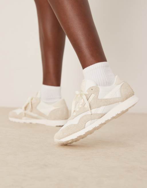 Reebok Classic Nylon sneakers in off white, 4 of 5