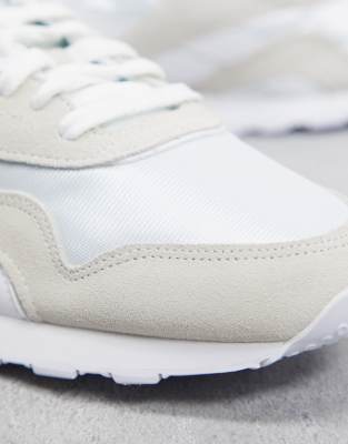 reebok classic nylon trainers in vintage white