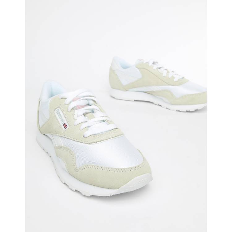 Reebok hot sale cream shoes