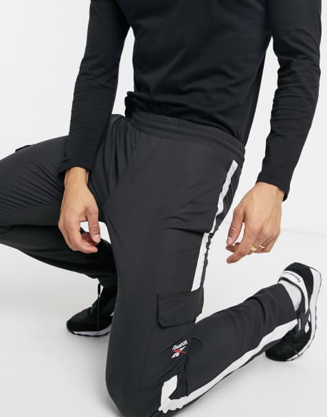 Reebok Classics cargo trackies in black