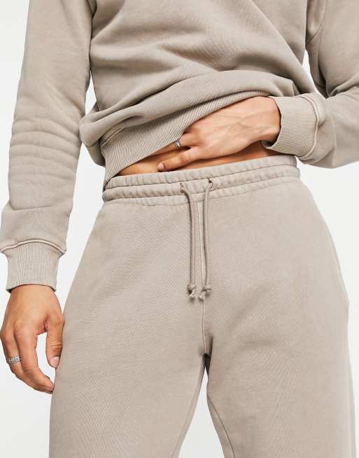 Reebok crossfit online joggers brown