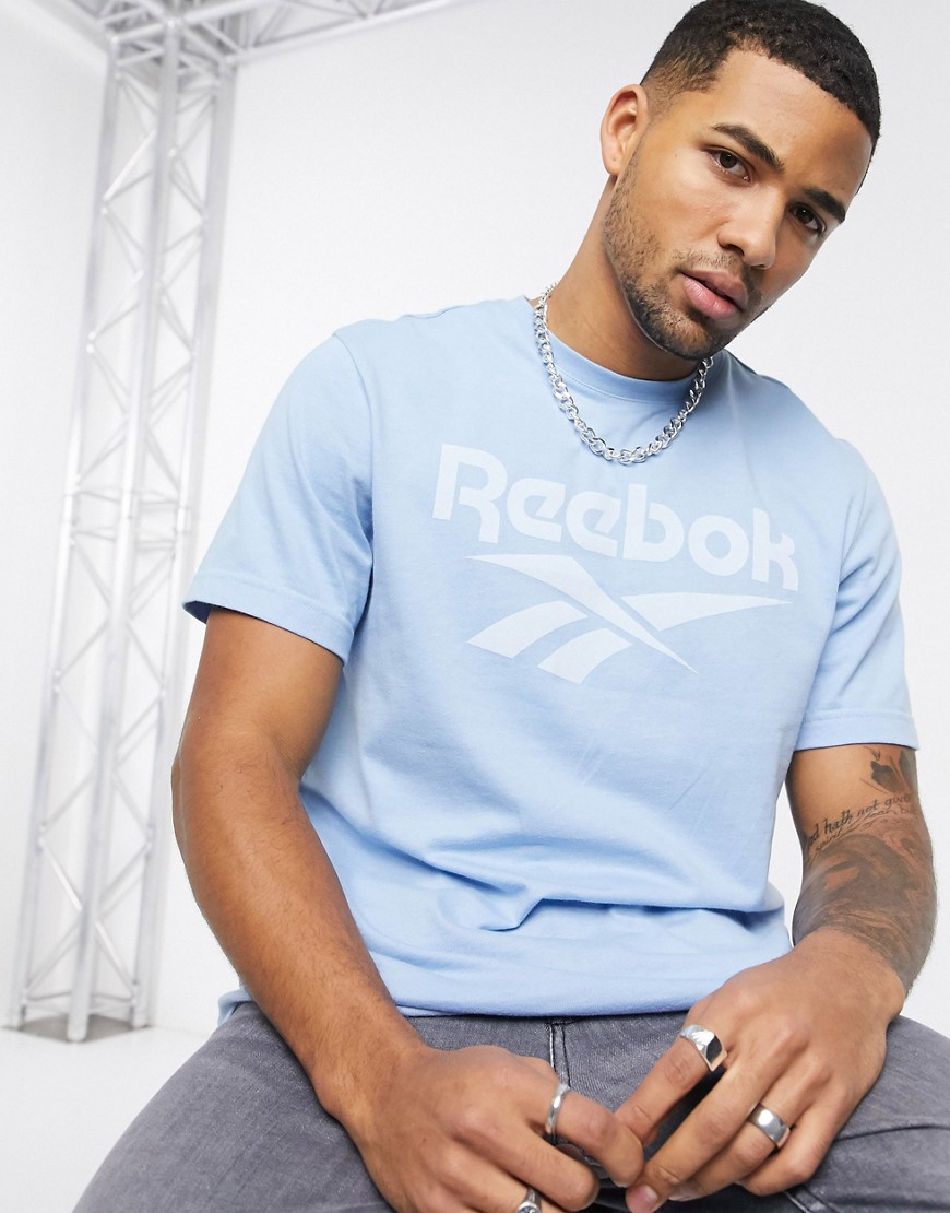 Reebok - Classics - T-shirt blu con logo Vector