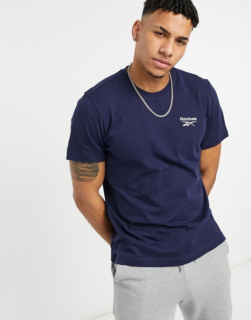 Reebok Classics t-shirt with small logo in navy