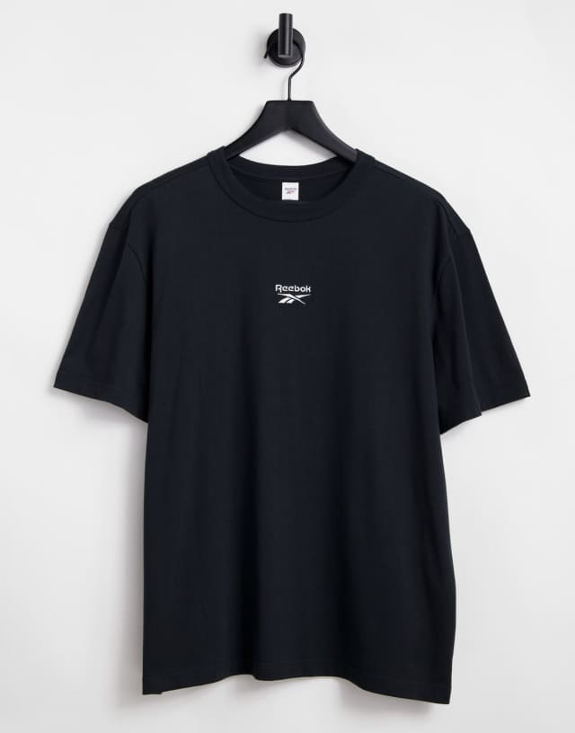 Reebok classics wardrobe essentials boxy t-shirt in black