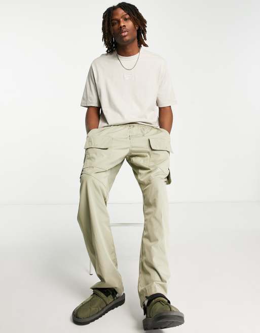 Reebok Classics wardrobe essentials boxy t-shirt in ecru | ASOS