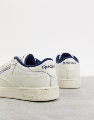 reebok retro white shoes