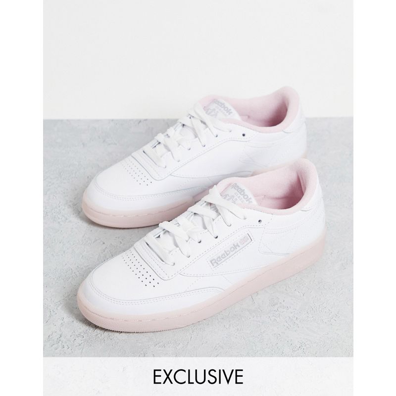 Activewear Donna Reebok - Club C 85 - Sneakers in bianco e rosa con cuori - In esclusiva per ASOS