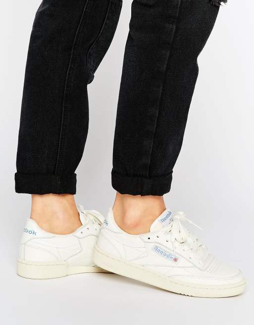 Mono antes de anillo Reebok Club C 85 vintage court trainers in chalk | ASOS