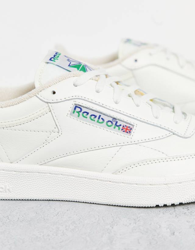 Reebok Club C 85 Vintage sneakers in chalk with towelling lining 0