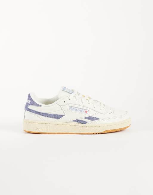 Reebok Club C 85 Vintage trainers in white with pink bow lace, 1 of 5