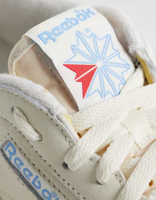 Reebok Club C 85 vintage womens trainers in off white, 4 of 5