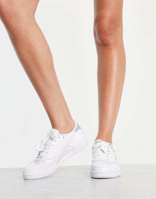 Reebok – Club C 85 – Vita och silvriga sneakers med ormskinnsmönster, 4 av 4