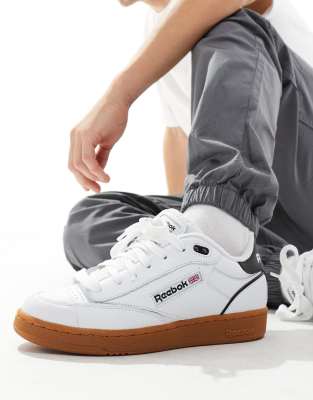 Reebok - Club C Bulc - Sneaker in Weiß mit Gummisohle