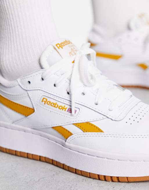 Reebok - Club C Double - Baskets - Blanc et moutarde | ASOS