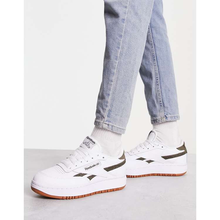 Reebok Classic Leather Trainers In Off White And Burgundy ASOS