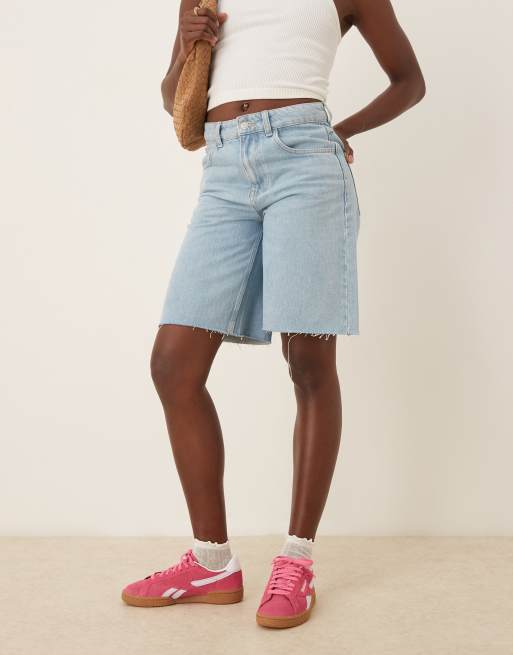 Reebok Club C Grounds sneakers in pink and white detail with rubber sole, 3 of 5
