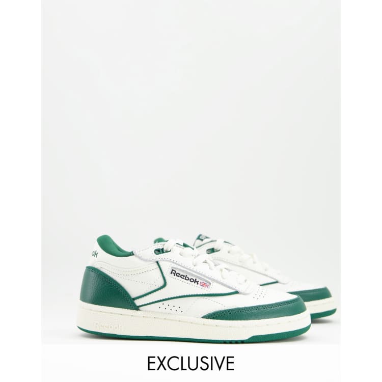 campeón Evaluación Coro Reebok Club C mid II sneakers in off-white and green | ASOS