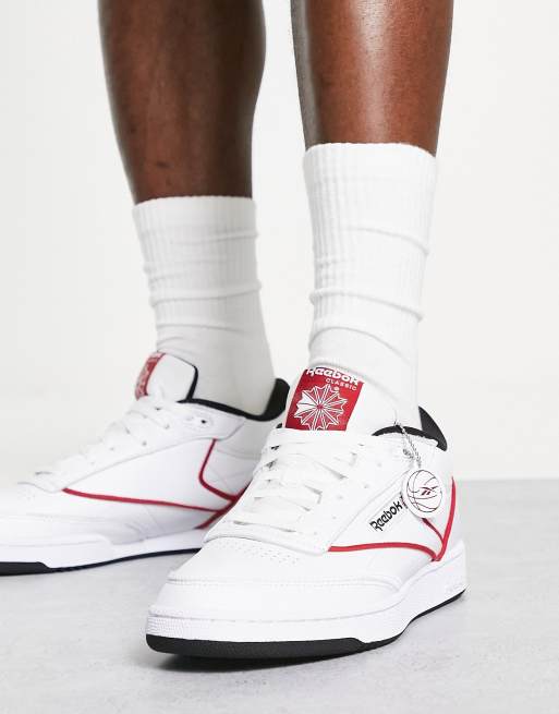 Reebok - Club C Midi II - Sneakers in wit en rood, exclusief bij ASOS, 3 van 4